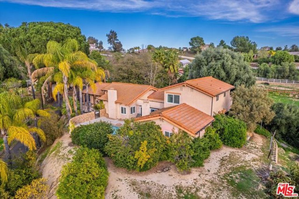 39700 Avenida Arizona, Temecula, CA 92591