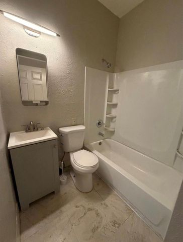 3403 Yupon Street 2, Houston, TX 77006