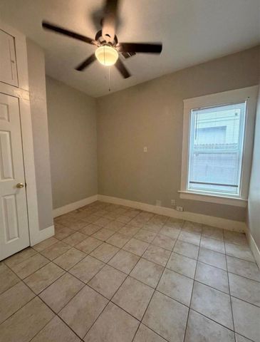 3403 Yupon Street 2, Houston, TX 77006