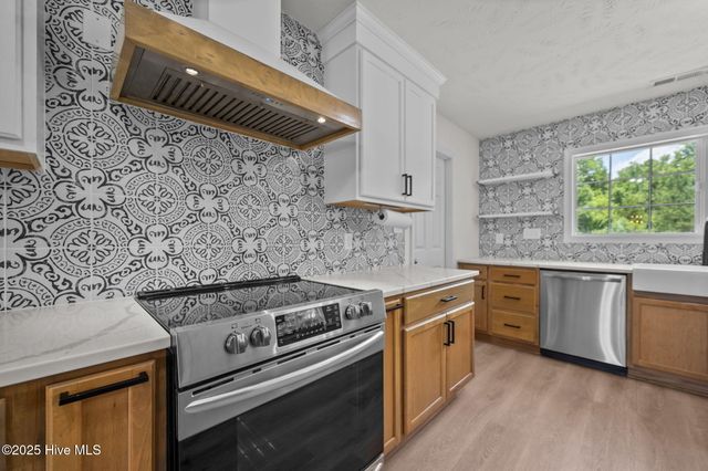 507 Jackson Court, Jacksonville, NC 28540
