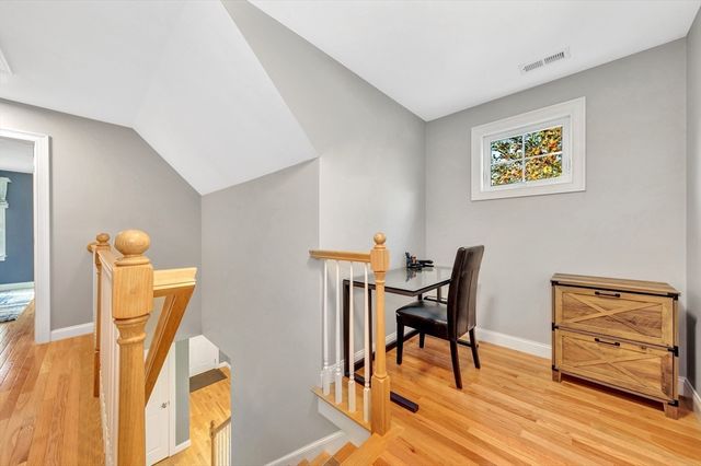 24 River Point Dr 6, Ipswich, MA 01938