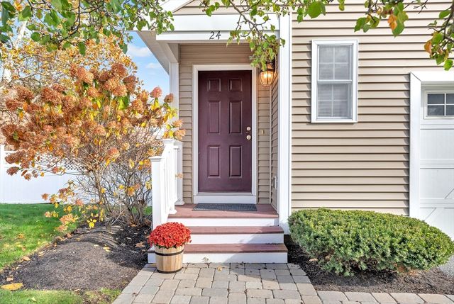 24 River Point Dr 6, Ipswich, MA 01938