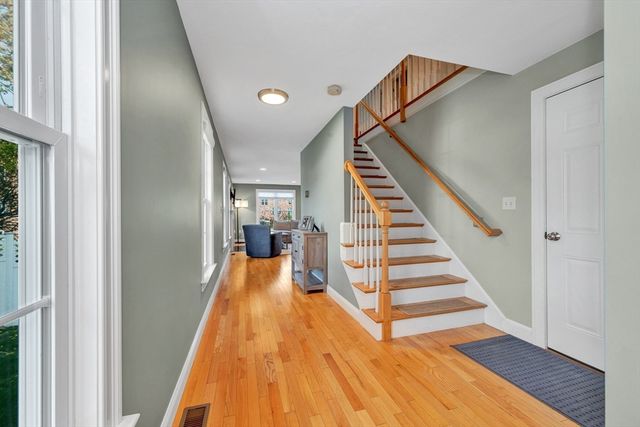 24 River Point Dr 6, Ipswich, MA 01938