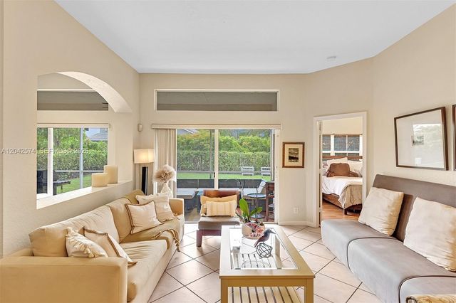 3711 Falcon Ridge Circle, Weston, FL 33331