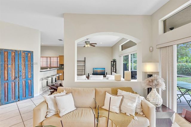 3711 Falcon Ridge Circle, Weston, FL 33331