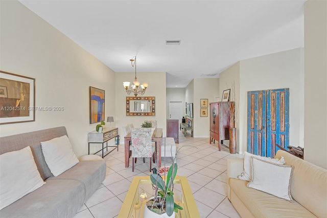 3711 Falcon Ridge Circle, Weston, FL 33331