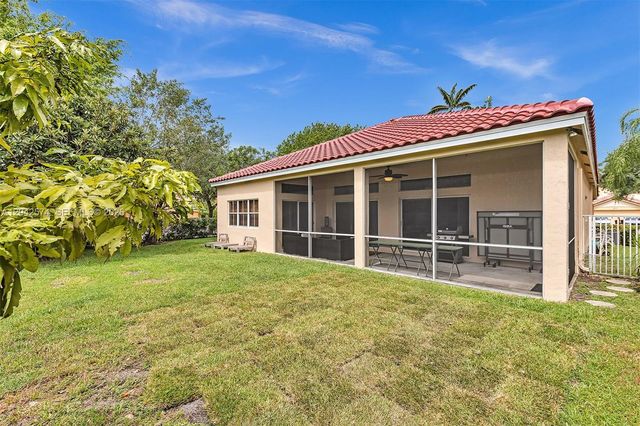 3711 Falcon Ridge Circle, Weston, FL 33331