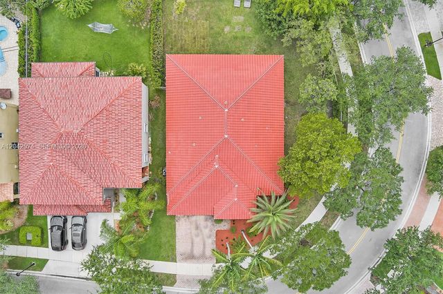 3711 Falcon Ridge Circle, Weston, FL 33331
