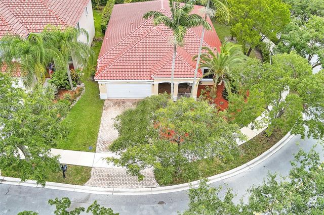 3711 Falcon Ridge Circle, Weston, FL 33331