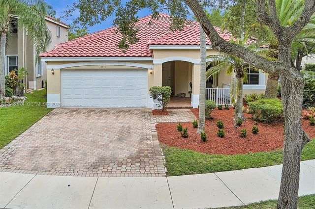 3711 Falcon Ridge Circle, Weston, FL 33331
