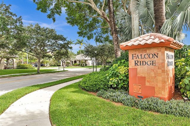 3711 Falcon Ridge Circle, Weston, FL 33331