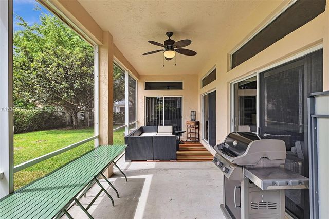 3711 Falcon Ridge Circle, Weston, FL 33331