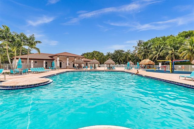 3711 Falcon Ridge Circle, Weston, FL 33331