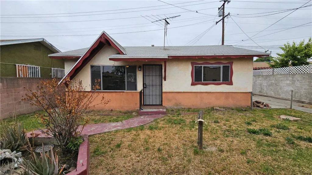 537 Ferris Street, East Los Angeles, CA 90022