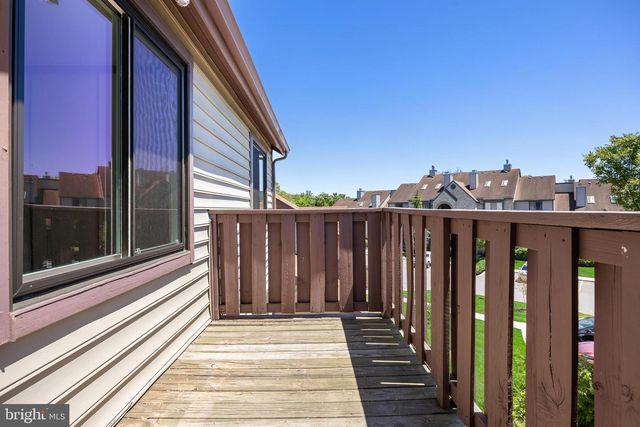 4214-C ABERDEEN DR, Mount Laurel, NJ 08054
