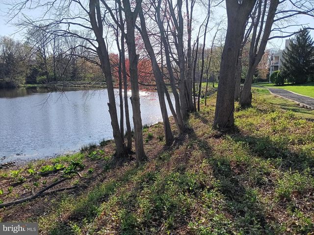 4214-C ABERDEEN DR, Mount Laurel, NJ 08054