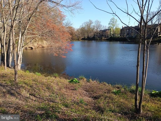 4214-C ABERDEEN DR, Mount Laurel, NJ 08054