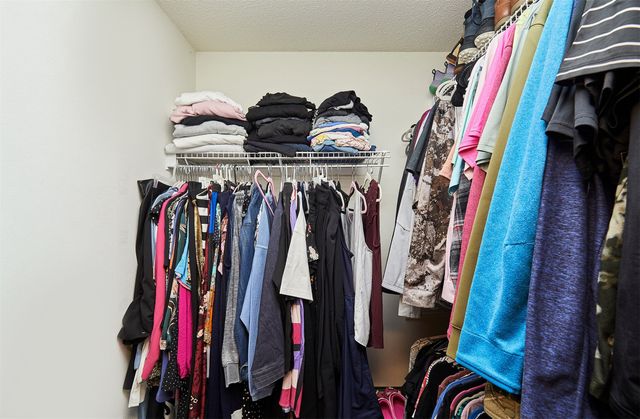 1018 S 50th Place, West Des Moines, IA 50265