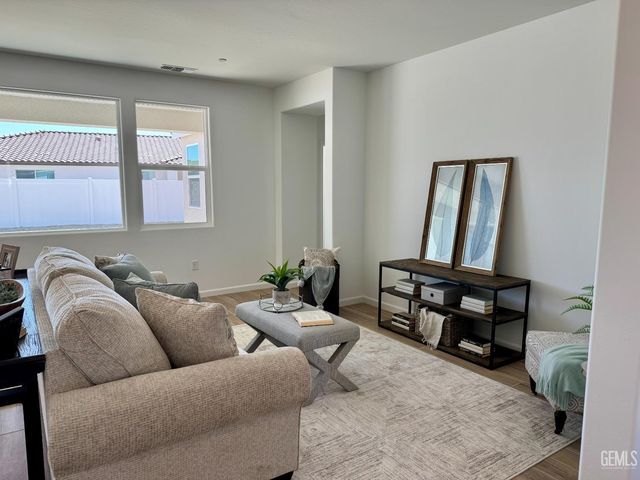 15123 Garethford Street, Bakersfield, CA 93311