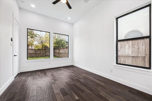 3209 Mcculloch Circle, Houston, TX 77056