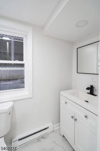 299 Halladay St, Jersey City, NJ 07304