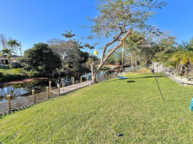 661 NW 42nd Avenue, Coconut Creek, FL 33066