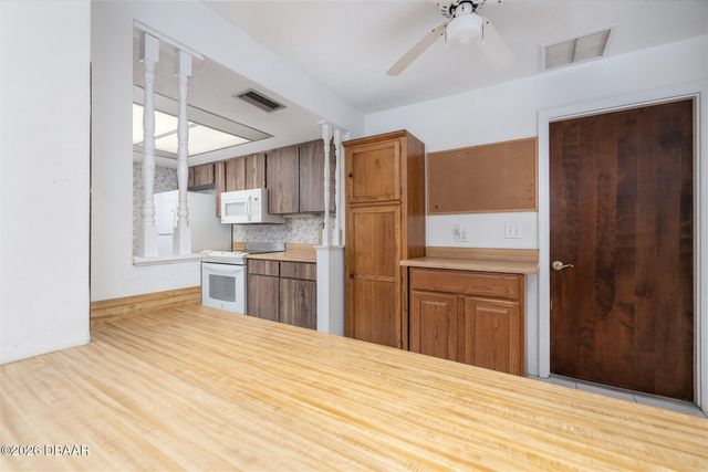 484 N Ridgewood Avenue, Ormond Beach, FL 32174