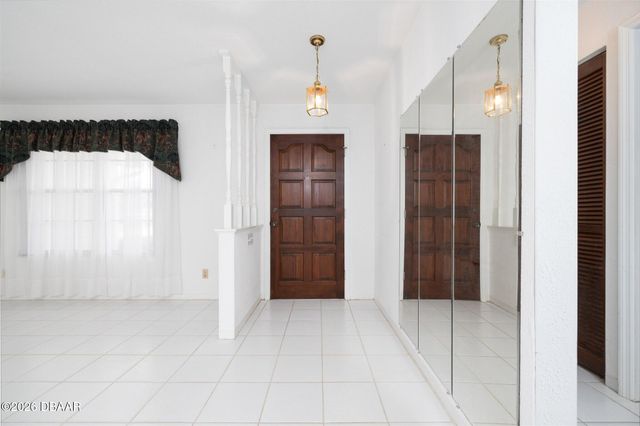 484 N Ridgewood Avenue, Ormond Beach, FL 32174