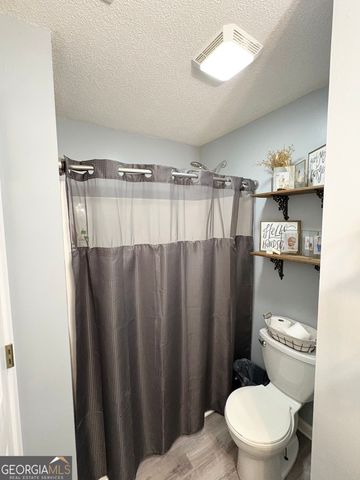 206 Southern Walk Circle, Gray, GA 31032