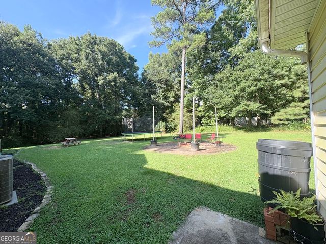 206 Southern Walk Circle, Gray, GA 31032