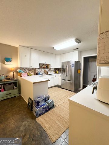 206 Southern Walk Circle, Gray, GA 31032