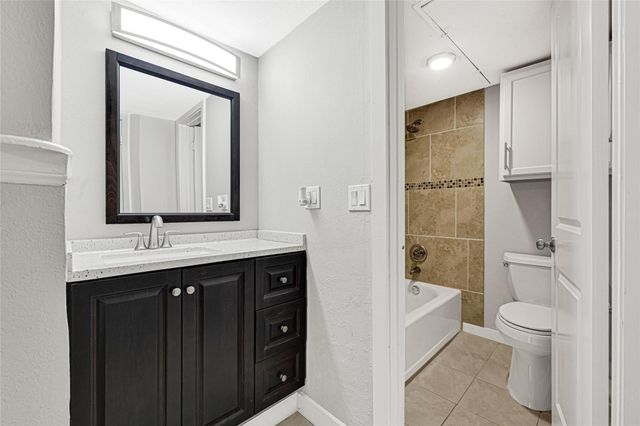 250 El Dorado Boulevard 224, Houston, TX 77598