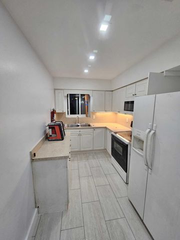 2030 SW 41st Avenue 3, Fort Lauderdale, FL 33317