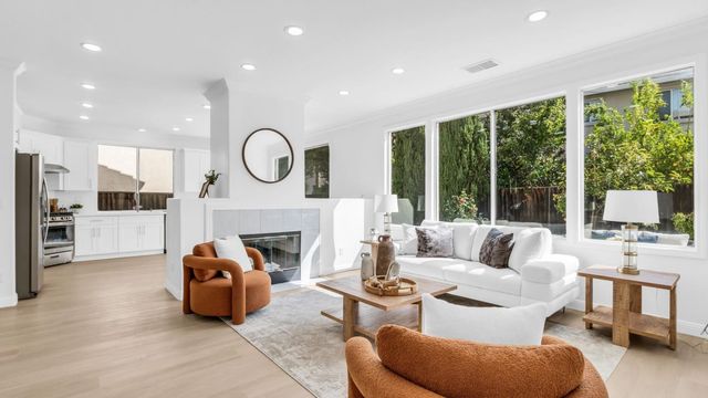 1215 Mayberry Lane, San Jose, CA 95131
