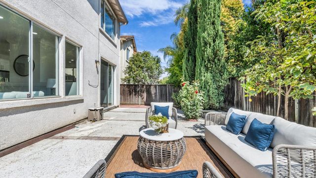 1215 Mayberry Lane, San Jose, CA 95131