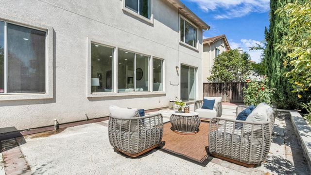 1215 Mayberry Lane, San Jose, CA 95131