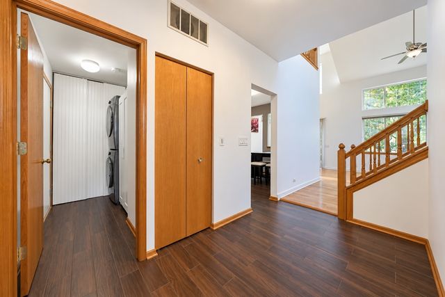 1932 BLACKBERRY Lane, Hoffman Estates, IL 60169