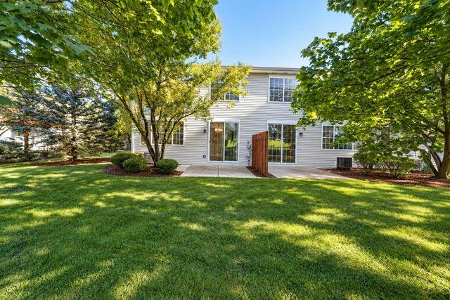 1932 BLACKBERRY Lane, Hoffman Estates, IL 60169