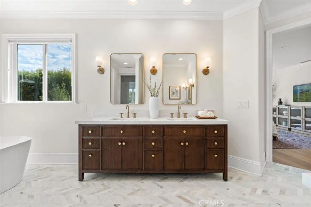1961 Port Nelson, Newport Beach, CA 92660