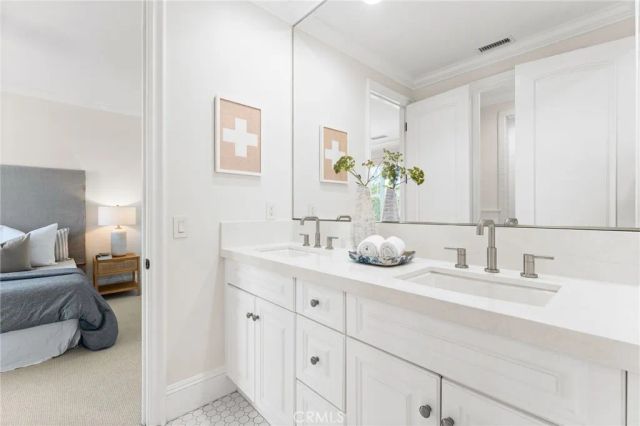 1961 Port Nelson, Newport Beach, CA 92660