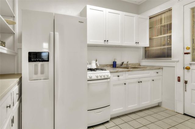 211 E PARK STREET, Lakeland, FL 33803