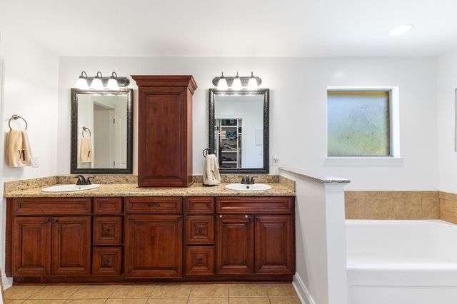 92 Creedmoor, Hattiesburg, MS 39402