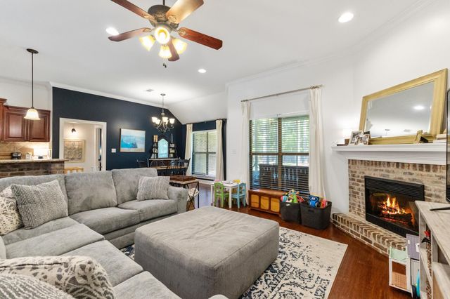 92 Creedmoor, Hattiesburg, MS 39402