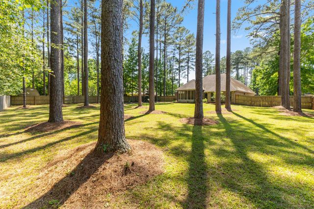 92 Creedmoor, Hattiesburg, MS 39402