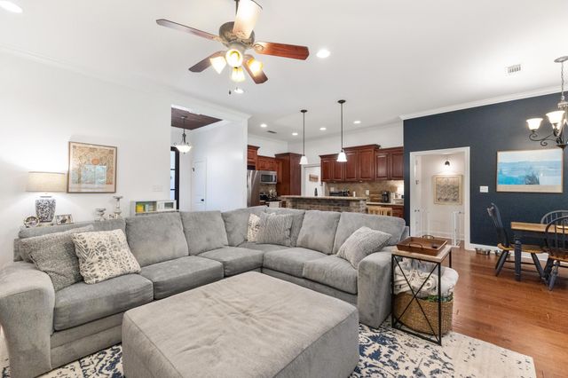 92 Creedmoor, Hattiesburg, MS 39402
