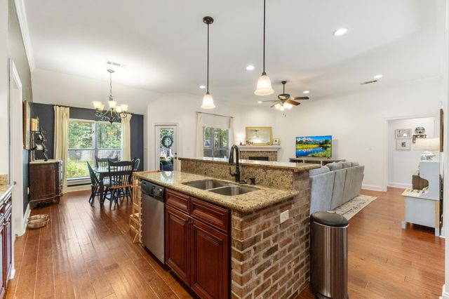 92 Creedmoor, Hattiesburg, MS 39402