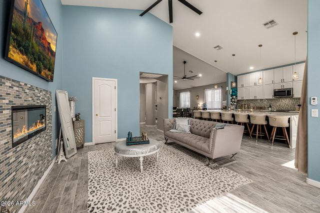 1809 E GWEN Street, Phoenix, AZ 85042