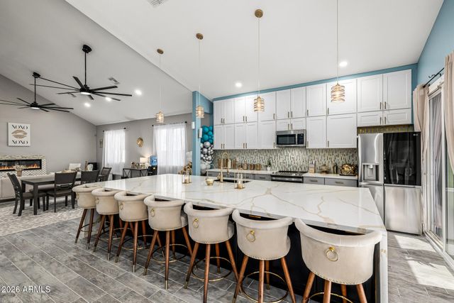 1809 E GWEN Street, Phoenix, AZ 85042