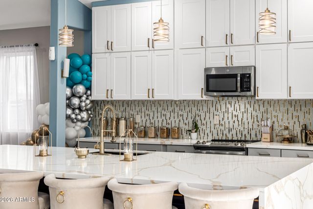 1809 E GWEN Street, Phoenix, AZ 85042