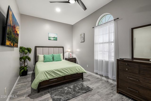 1809 E GWEN Street, Phoenix, AZ 85042